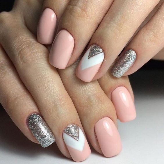pastelniy_manicure_nude
