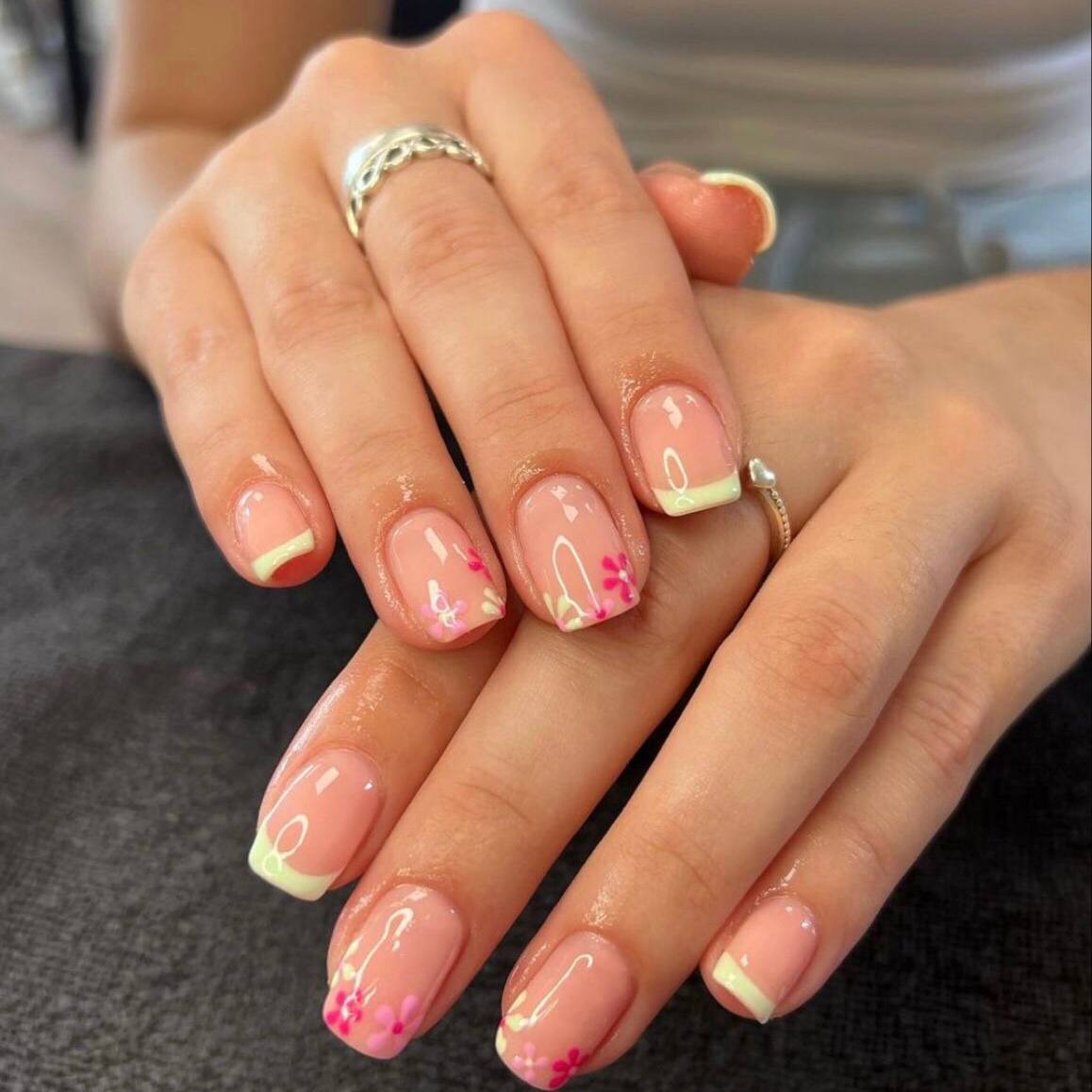 Короткие ногти в тренде