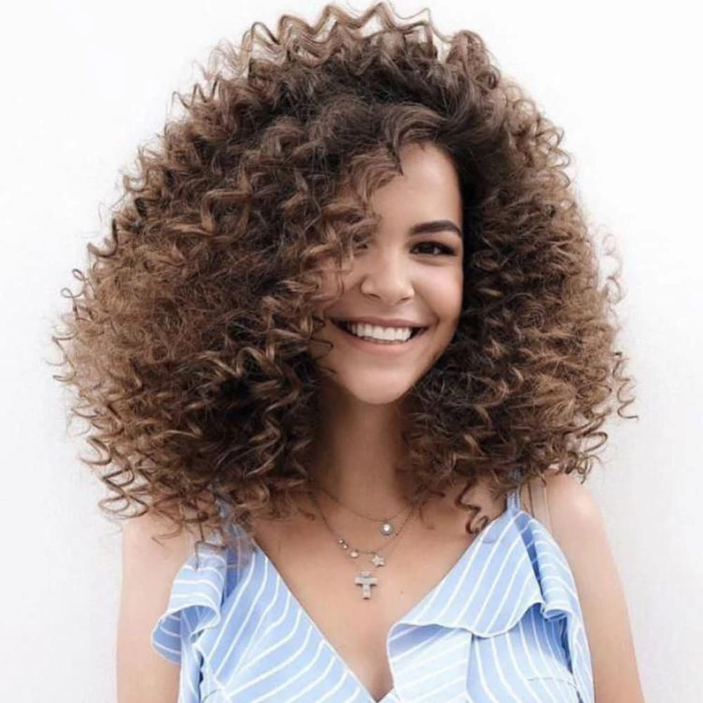 Душтағы әдемі және сексуалды Ша Ризелдің бейнесі