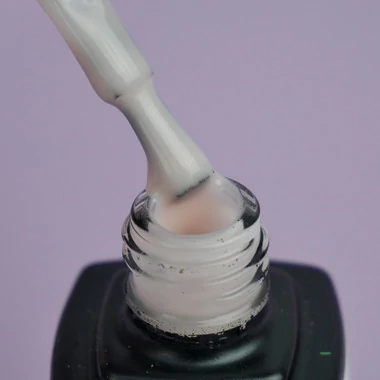 Гель-лак KIRA Nails Fluo №004 бежевый светящийся 6 мл (747004) - Фото №2