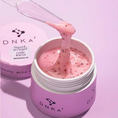 Акрил-гель DNKa Liquid Acrygel №0039 Magnolia без кисточки розово-персиковый с сухоцветами 15 мл (LAD0039-15) - Фото №2