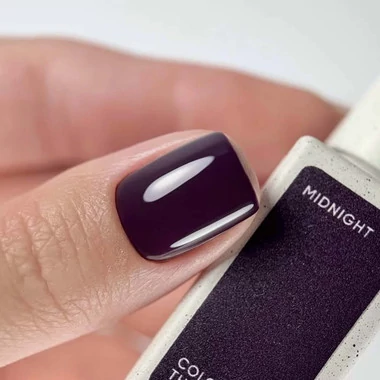 Гель-лак NAILS OF THE DAY Color of the month January 2026 MIDNIGHT сливовый 10 мл - Фото №6