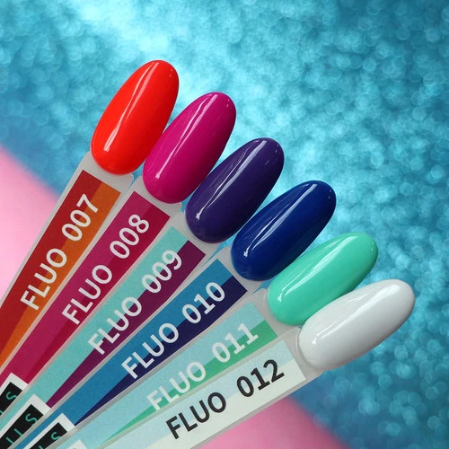 Гель-лак KIRA Nails Fluo №012 белый люминесцентный 6 мл (747012) - Фото №3