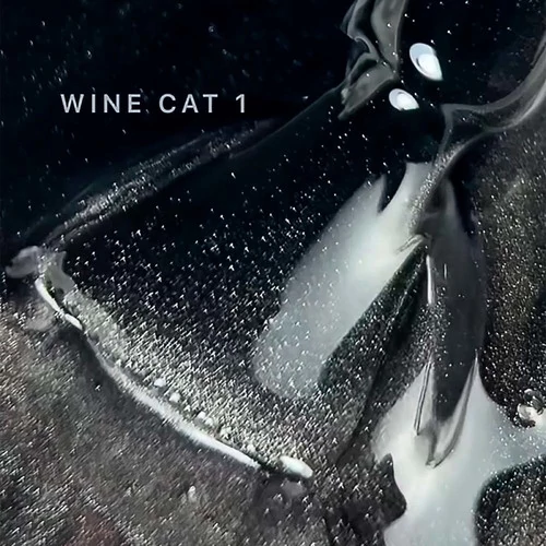 Гель-лак SAGA professional WINE CAT 01 черный 10 мл - Фото №2