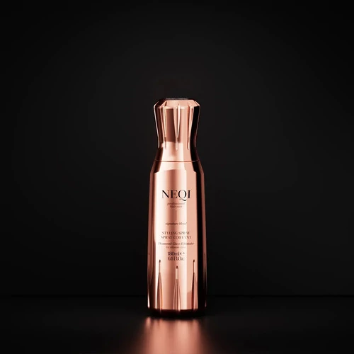 Спрей для блеска и глубокого увлажнения с термозащитой NEQI Diamond Glass Ultimate Styling Spray 180 мл (4063528094575) - Фото №2