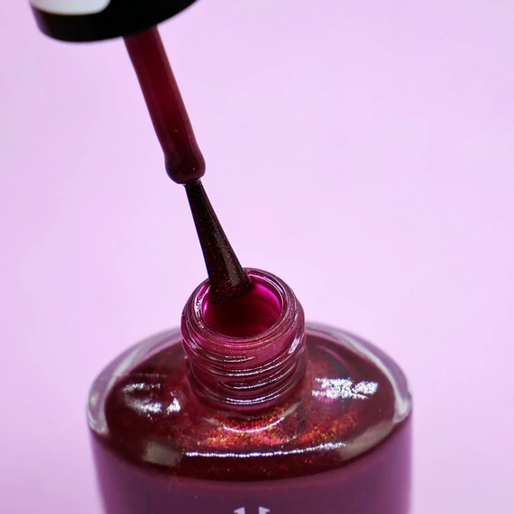 Лак для ногтей DB Cosmetic Prof Line бордовый металлик 10 мл (00113) - Фото №2