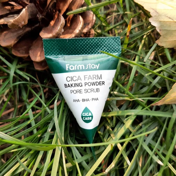 Скраб для лица FarmStay с центеллой и кислотами Cica Farm Baking Powder Pore Scrub 7 мл (199066-1) - Фото №2