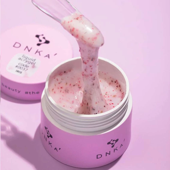 Акрил-гель DNKa Liquid Acrygel №0037 Iris без кисточки пудро-розовый с сухоцветами 15 мл (LAD0037-15) - Фото №2