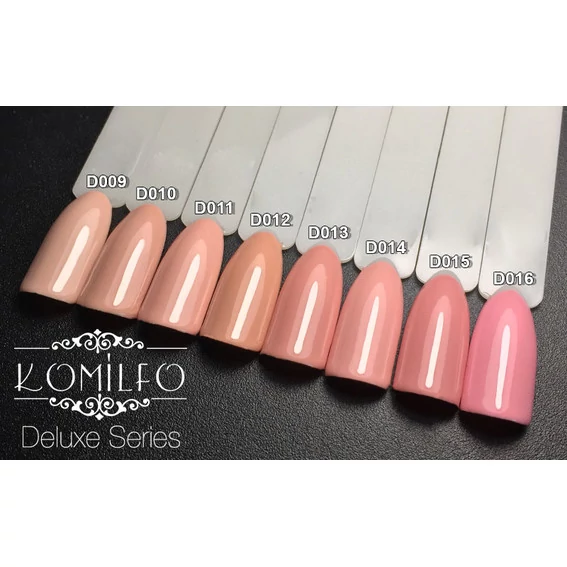Гель-лак KOMILFO Deluxe Series №D012 темно-нюдовый 8 мл (111012) - Фото №3